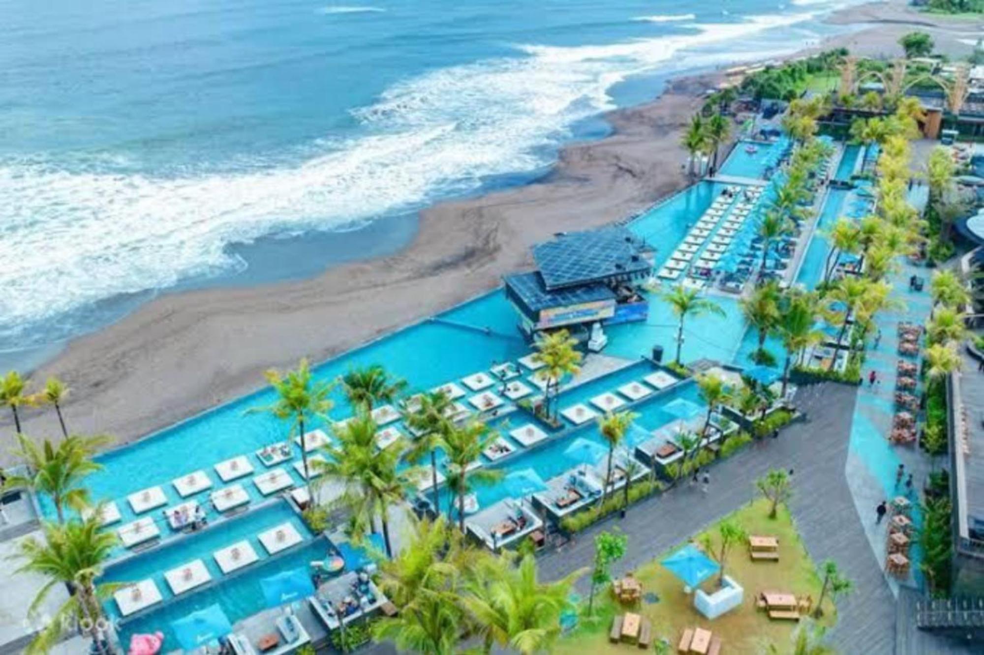 Villa Kaira Estate Canggu  Exterior photo