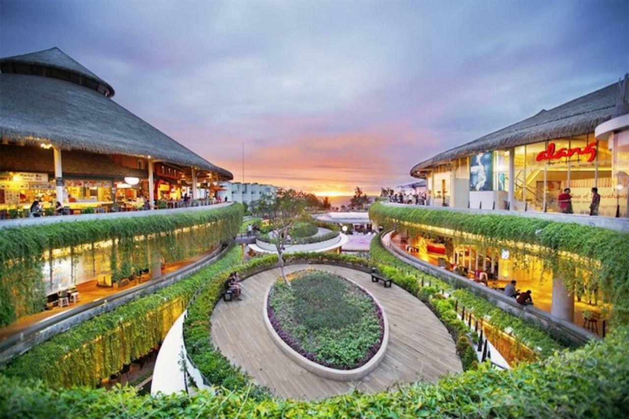 Villa Kaira Estate Canggu  Exterior photo