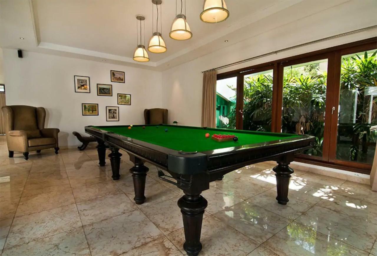 Villa Kaira Estate Canggu  Exterior photo